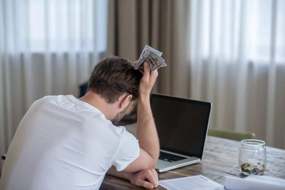 zimmetine para geçiren bir adamın pişmanlığı